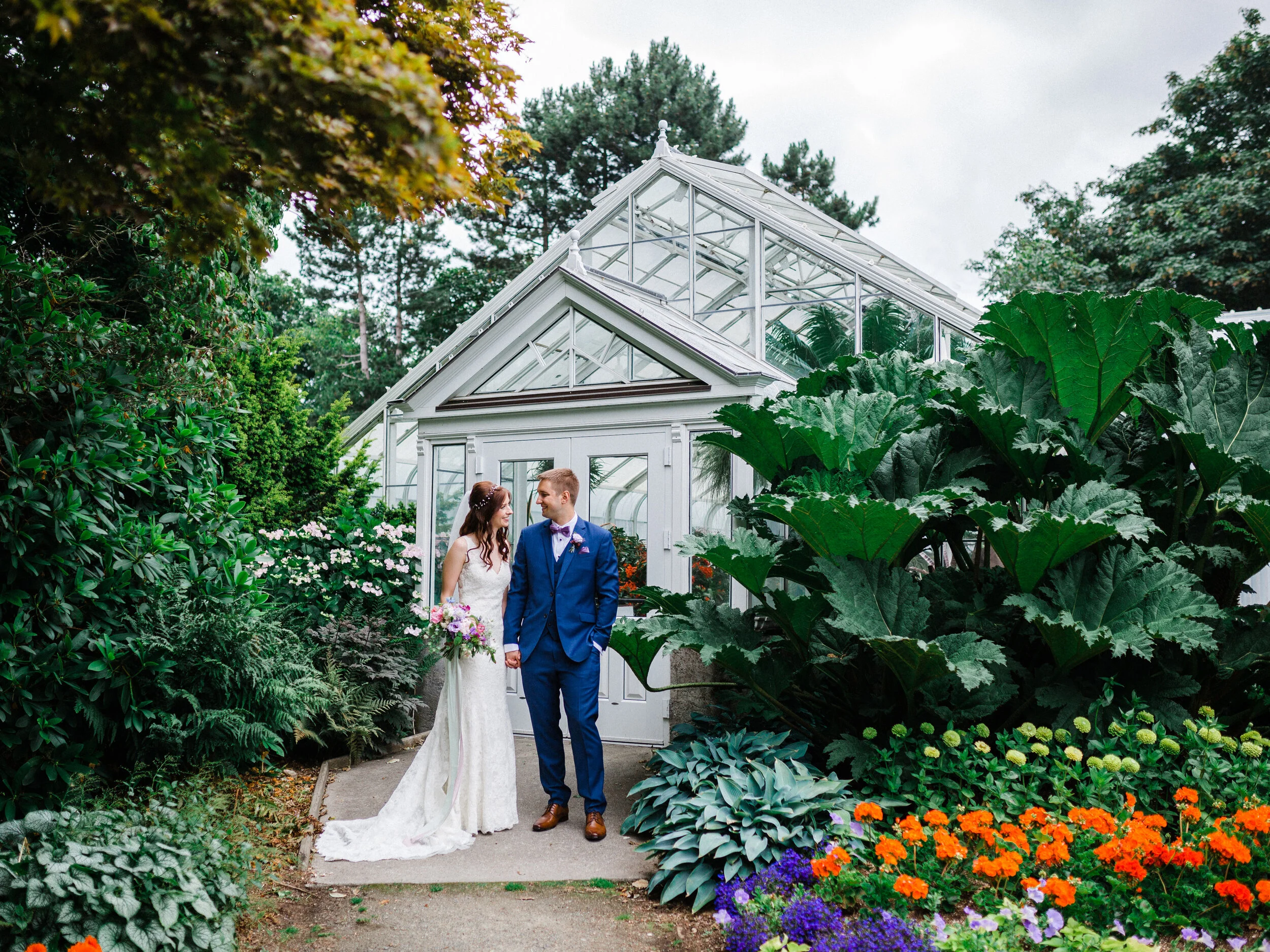 Quintessential Capitol Hill Wedding in Seattle at Rainier Chapter House