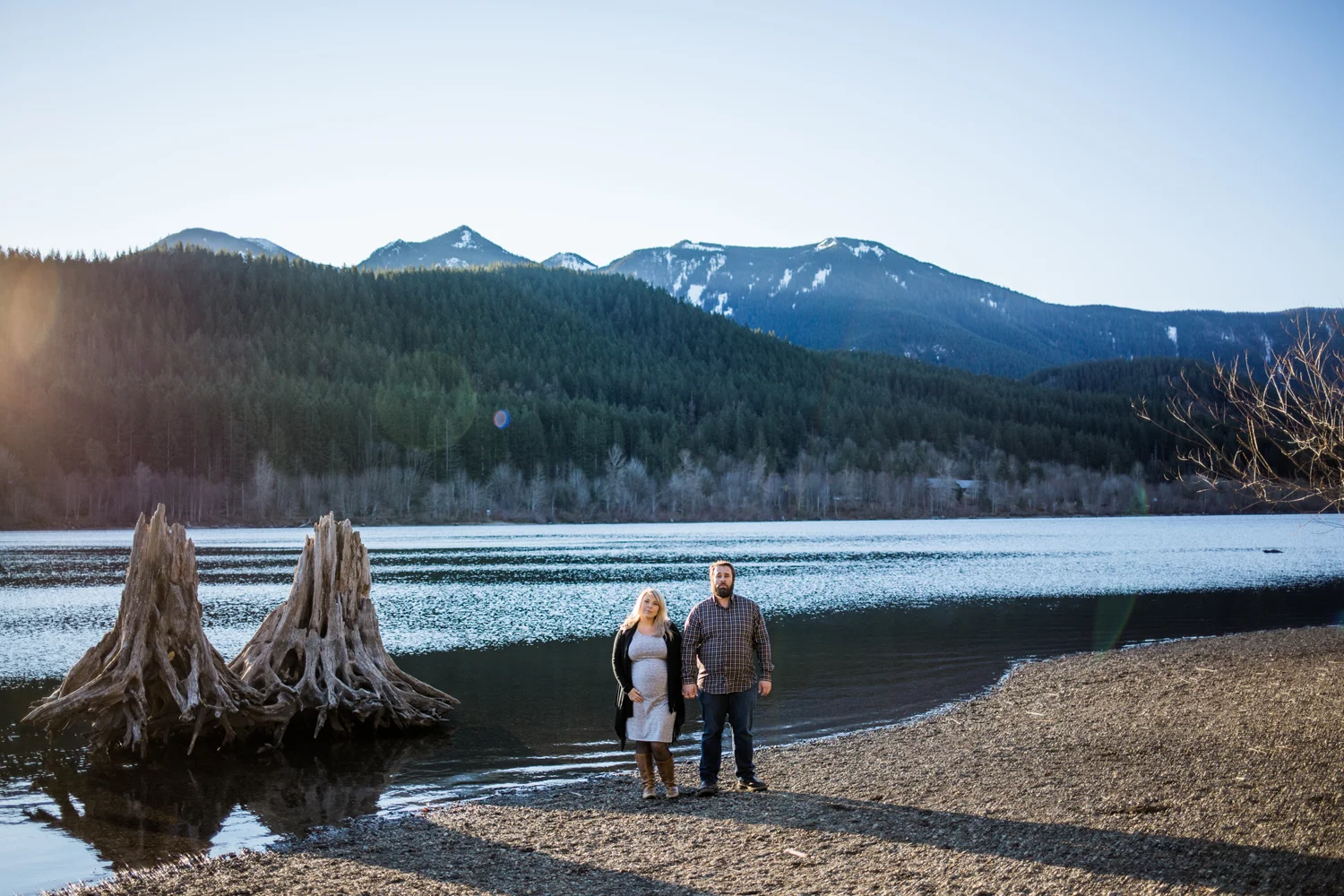 Maternity Portraits at Rattlesnake Lake in North Bend
