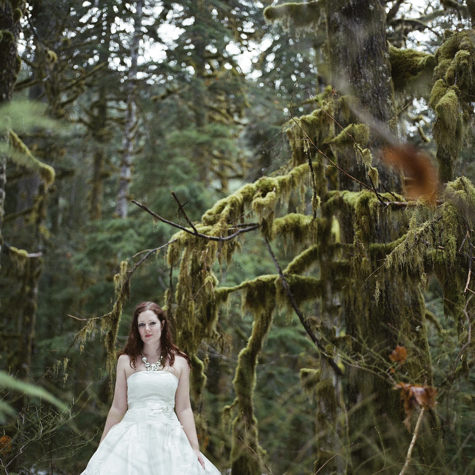 Snowy Trash the Dress Session in the Cascade Mountains